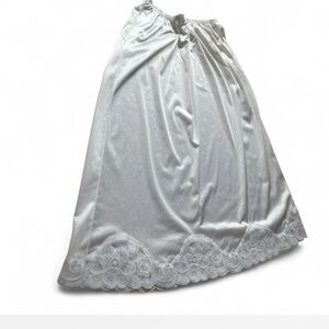 |Vanity Fair| Vintage White Lace Trimmed Sheer Maxi Skirt with Elastic Waist Med